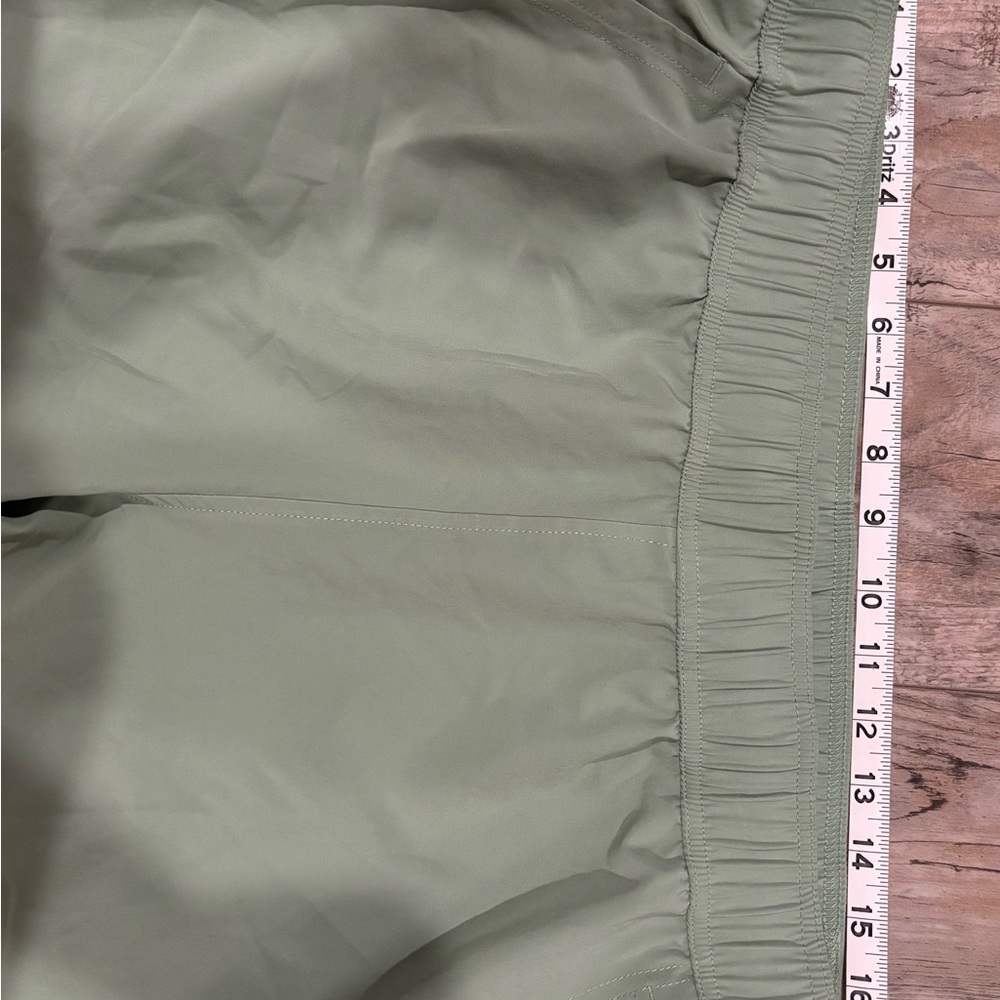 Balance Collection Sage Green Active Shorts Size Large - Picture 5 of 6